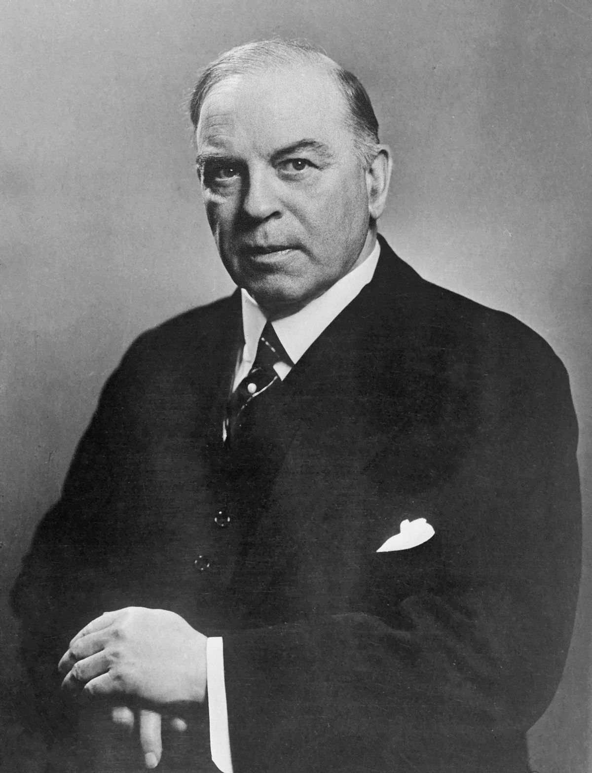 Arthur Meighan - Conservative
William Lyod Mackenzie King - Liberal